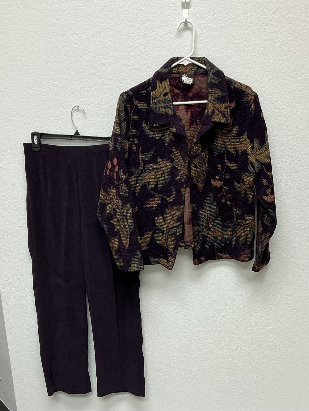Women's Purple Velvet Straight-Leg Pants with Coordinating Floral Jacket